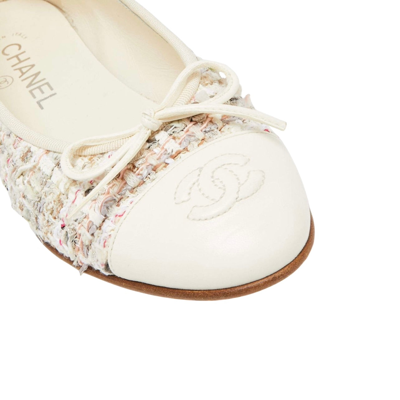 Chanel Cream/Red Tweed Fabric And Leather CC Cap Toe Bow Ballet Flats