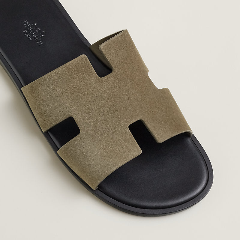 Hermès Izmir sandal 'Vert Toundra'
