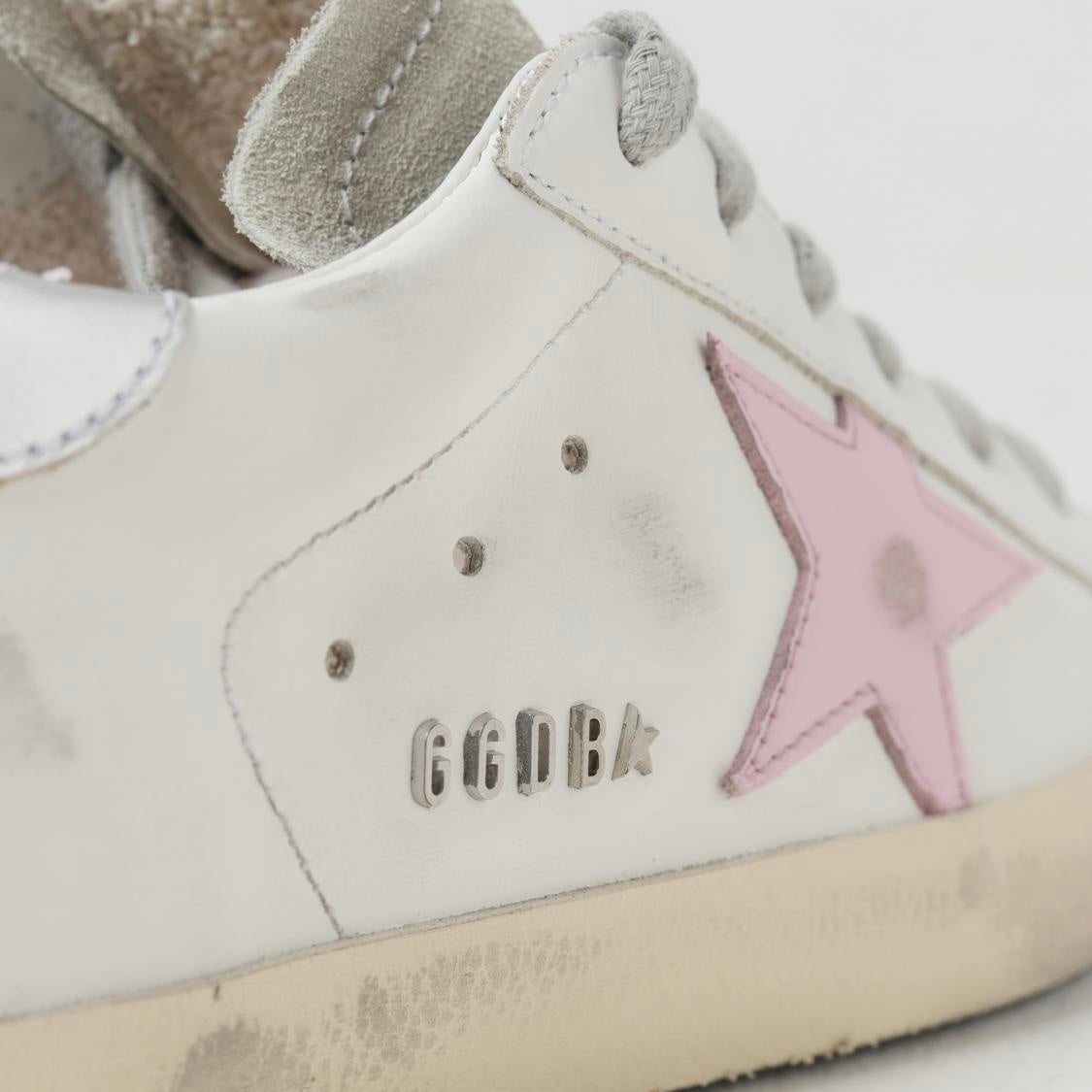 Golden Goose Super-Star with pink star and silver heel tab(Women's)
