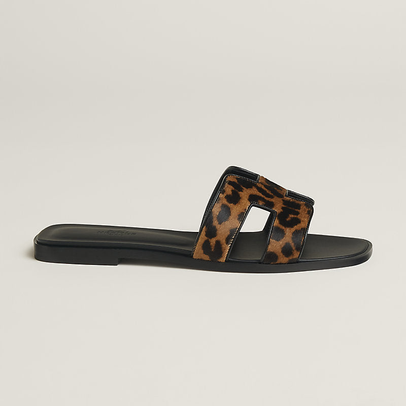 Hermès Oran sandal 'Gold / Noir'