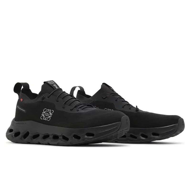 LOEWE x On Cloudtilt All black